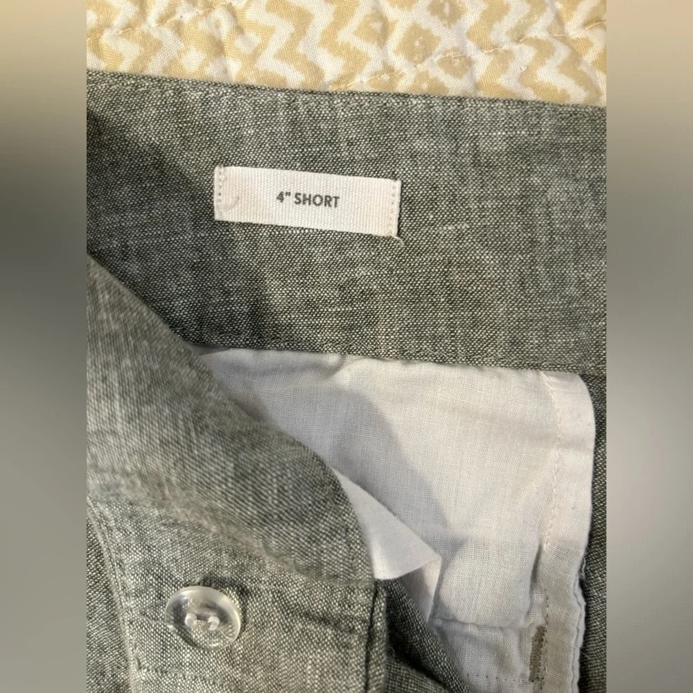 Loft Gray Frill Shorts​​​​​​​​​​​​​​​​